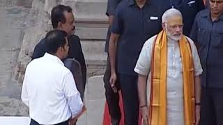 MODi  in  DwariKaDHeesH  TempLe  of  Gujarat