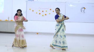 Kalavanilkal Paadi 😍Onam Dance 😍 Kalavanilkal Paadi Dance by Lakshmi and Arsha 😍