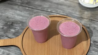 سموذي الفراولة بالزبادي 🍓🍓 صحي وغني في دقائق فقط🤤Smoothie healthy #youtubeshorts #youtube