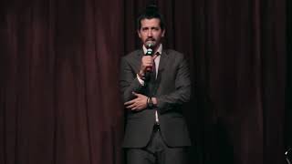 Stand up comedy - AFONSO PADILHA - SOBRE A CESTA DE NATAL - SOBRE FESTA DA FIRMA