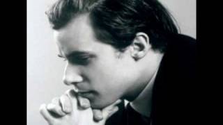 Bach English Suite No 6 in D minor BWV 811 Glenn Gould  Gavotte, Gavotte (T. da capo).