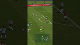 Manchester United is struggling. Manchester United shot saved by Goalkeeper in FC Mobile.