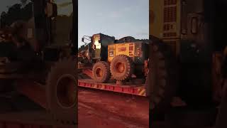 GD705-5 komatsu siap mobilisasi dari matan sandai kalbar ke berau kaltim #juankztech