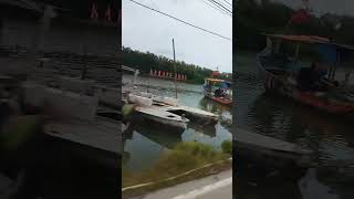 Suasana tempat pelelangan ikan terbesar