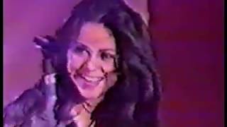 Shakira - Pies Descalzos (Live at Susana Gimenez Show 1996)