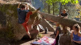 Swordfish (V4) - Tall Beta: Leavenworth Bouldering [Pfiff]