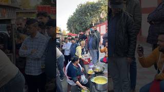 Delhi की Most Viral Vada Pao Girl 😱 #viral #reels #shorts #trending #vadapao #viralgirl #streetfood