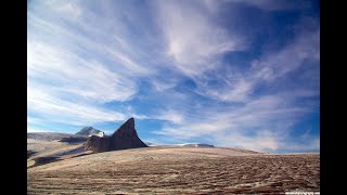 Wapta Icefields Hike in the Canadian Rockies