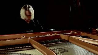 Виртуозная игра на пианино  Pirates of the Caribbean Incredible Piano Solo