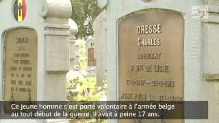 Visite d'un cimetière militaire - Westvleteren - Charles Dresse