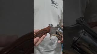 Revolver Rossi 511 calibre .22 LR, preciso confiable y seguro, útil y popular