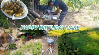 Cooking Curry duck & cassava in the bush.