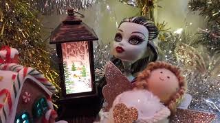 December-Kira Kosarin | part on map | Stop-motion