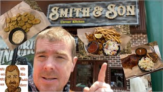 SMITH & SON CORNER KITCHEN : Gatlinburg Tennessee