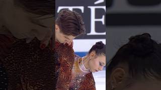 UNA COPPIA D’ORO! ⛸️ #ItaliaTeam #LucreziaBeccari #MatteoGuarise #FigureSkating #SportGhiaccio