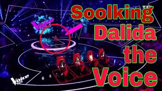 Soolking Dalida in the Voice فتاة تغني أغنية سولكينغ