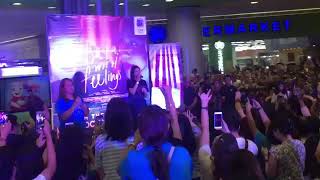 Maine Mendoza sings TORETE @ IPWF Mallshow