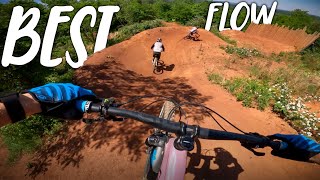 BEST FLOW TRAIL WE'VE EVER RIDDEN!