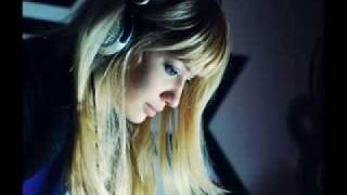 Dj Layla Feat. Dee-Dee - City of Sleeping Hearts.flv