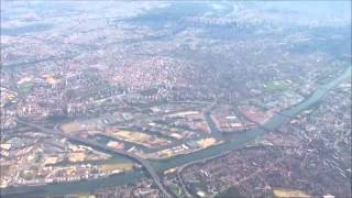 Hunting  La Tour Eiffel from the air!