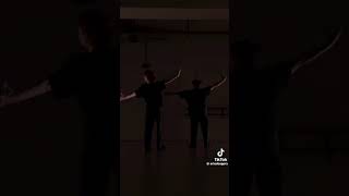 Flexible group dance #flexibledance #flexiblemove