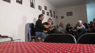 17/05/24 Peña Flamenco amigos cante Murgi: nos parece precioso como Antonio García toca la guitarra