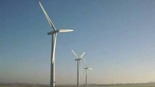 Groove Armada By The River - Wind turbines chill out on a hazy summers day :) Westmill Wind Farm