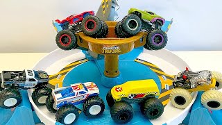 MONSTER TRUCKS | SPIDER-MAN | HOT WHEELS MONSTER TRUCKS | HULK | MARVEL | MONSTER TRUCK PLAY SET