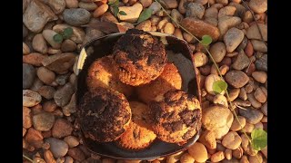 VANILLA CHOCOCHIPS MUFFINS