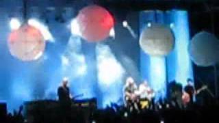 Pixies in Ferrara- 6th June 2010-Debaser.wmv