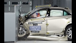 IIHS - 2016 Cadillac CTS - small overlap crash test / MARGINAL EVALUATION