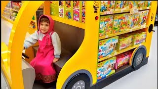 Alex Driving the Yellow Bus * WHEELS ON THE BUS