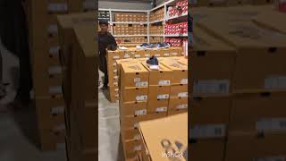 Let's see warehouse(shoes)