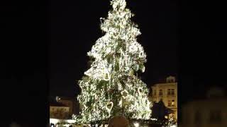 OLD TOWN SQUARE - PRAGUE, CZECH REPUBLIC (DEC. 2016)