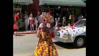 Artrageous Parade Eureka Springs , Arkansas