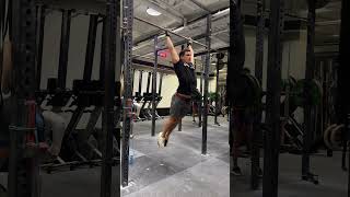 Kipping complex with towel between feet (best swing, kipping pull up, butterfly pull up, CTB)