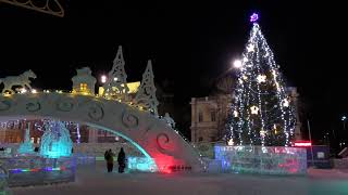 01240 ЕКАТЕРИНБУРГ НОВОГОДНИЙ ПАССАЖ И ПЛОЩАДЬ СМЕШАРИКИ И СМУРФИКИ НА ГОРКЕ ЛИСИК УГМК and The МИКК