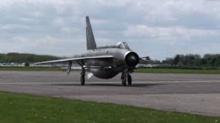 How To Set Off The Car Alarms In A Car Park. "EE Lightning Jet Style".