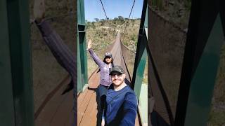 Sacrifício para atravessar a ponte pênsil no parque Mirante dos Canyons em Capitólio-MG #capitoliomg