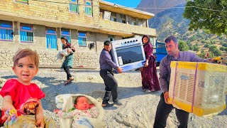 Buying household appliances by Mirza for the well-being of his family / nomadic documentary