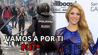 💥¡ESPECTACULAR! PELEA en los PREMIOS BILLBOARD en donde la policía DEFIENDE a Shakira de ACOSO