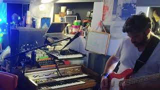 Leon Lockley Music - 19/06/23 - Improvised Solo Loop / Songwriting Jam