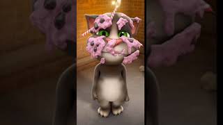 This cat is going to cut his birthday cake#shorts #cat #talkingtom #cutecatvideo #funnycatvideo