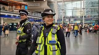 BTP on patrol at Piccadilly #OpAVRO