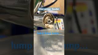 Mini screw feeder