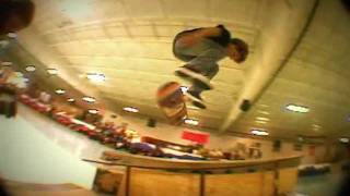 Tommy Sandoval - BS Heelflip