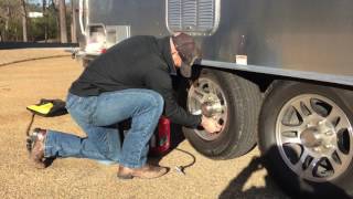 Episode #7 Tires and tire pressure on Airstream 30ft bunk.