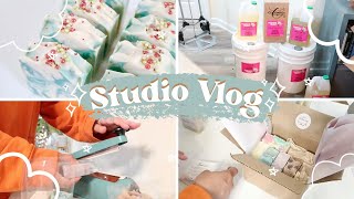 Studio Vlog • Cutting Soap • Packing Orders • Soaper's Choice #soap #soapasmr #aesthetic #art