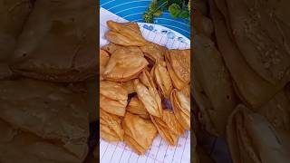 Crispy Namak Pare Recipe By Kitchen with Rahat #namakpare #foodie #kitchenwithrahat #shorts #snacks