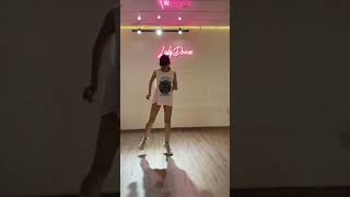 Shuffle Dance Đi đu đưa đi-Bich Phương